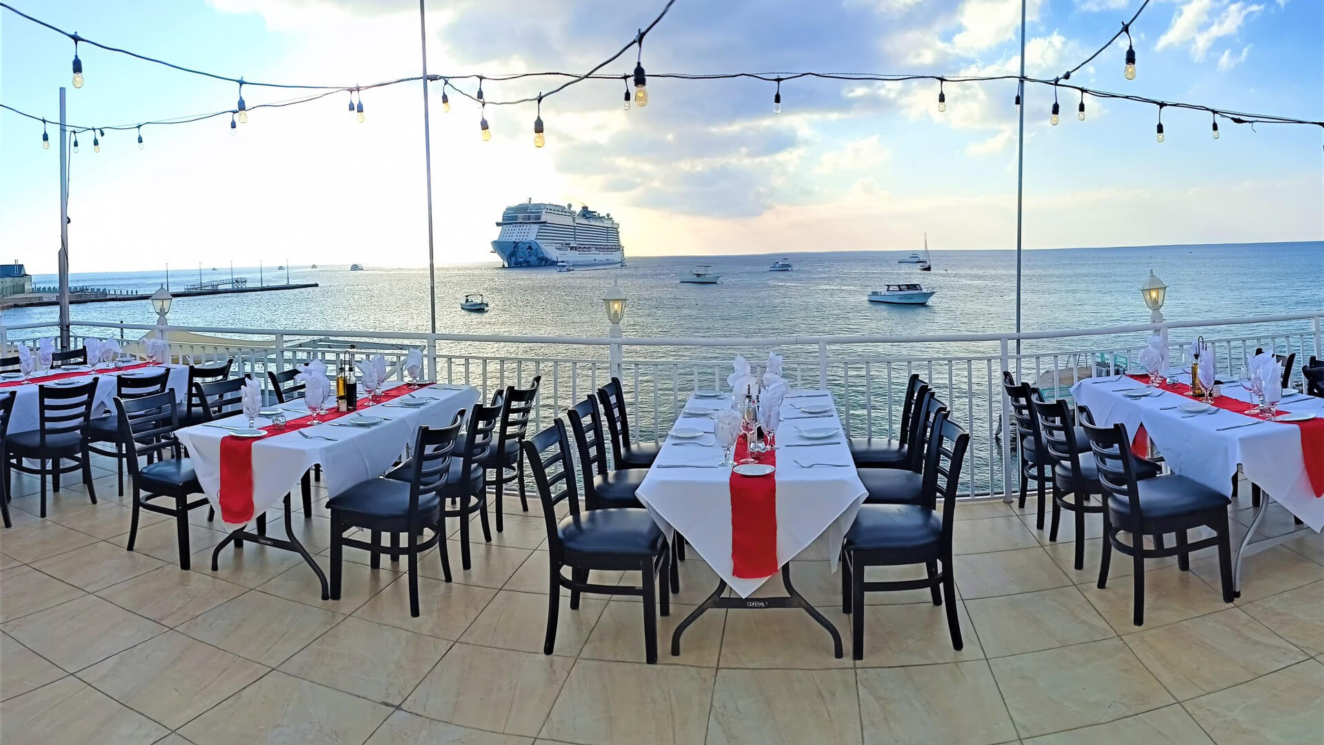 Love & Romance is on the Beach!